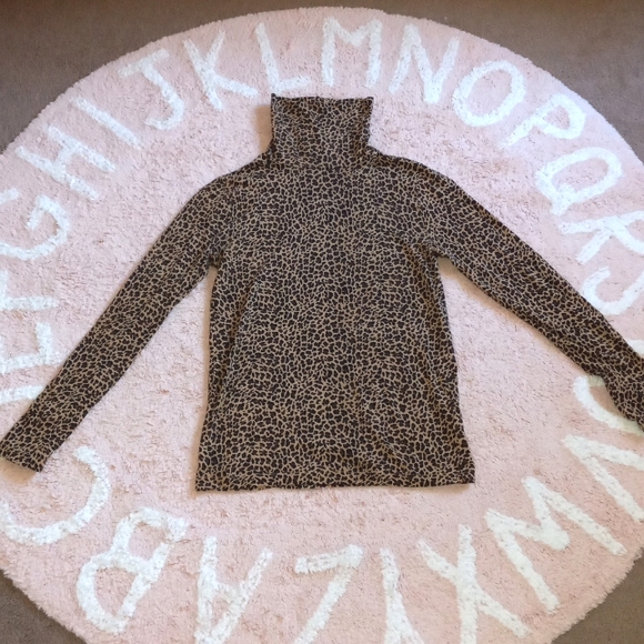 J. Crew Tops - J crew tissue? Turtleneck leopard print xxs